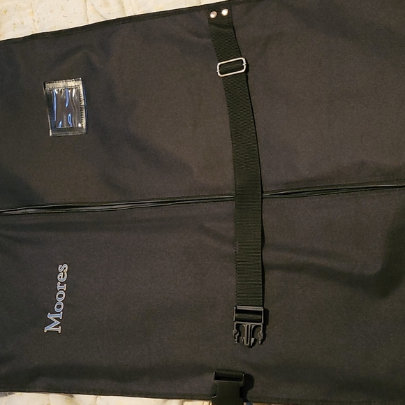 Navy pin strip 4-piece suit perfect condition - Picture 4 of 4